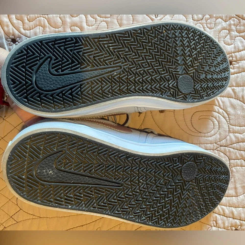Nike SB Check Solarsoft Canvas Gray/Gold women’s Sz 7.5 - Picture 5 of 5